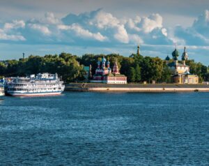 круизы по волге из москвы