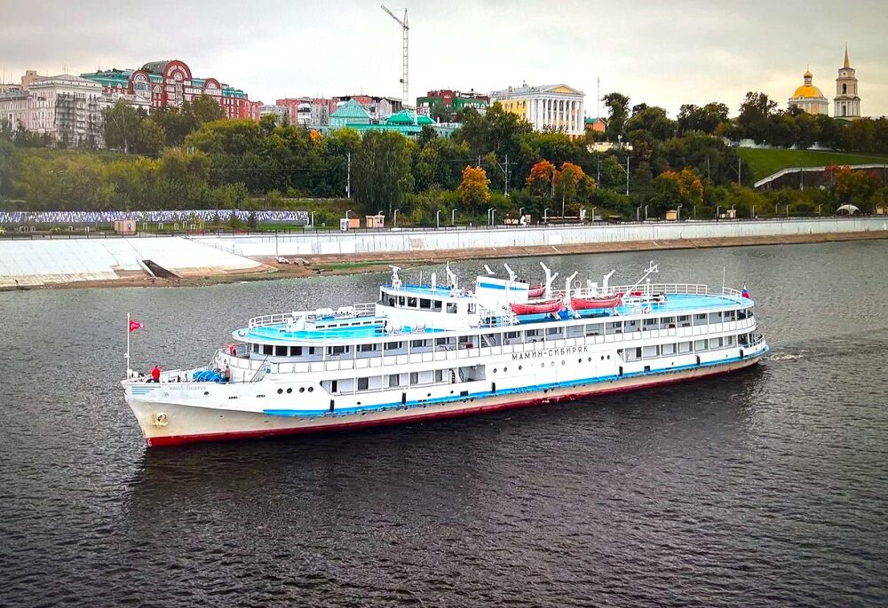 круизы на теплоходе мамин сибиряк
