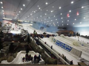 Ski Dubai в Mall of the Emirates