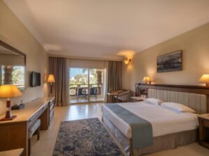 serenity alpha beach 5 хургада
